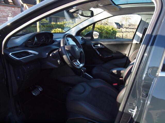 Peugeot 208 1.2 PureTech GT-Line | Panoramadak | Apple Carplay | Cruise Control | Automaat |