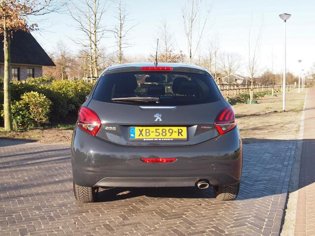 Peugeot 208 1.2 PureTech GT-Line | Panoramadak | Apple Carplay | Cruise Control | Automaat |
