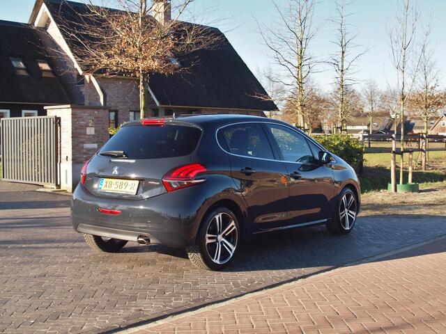 Peugeot 208 1.2 PureTech GT-Line | Panoramadak | Apple Carplay | Cruise Control | Automaat |