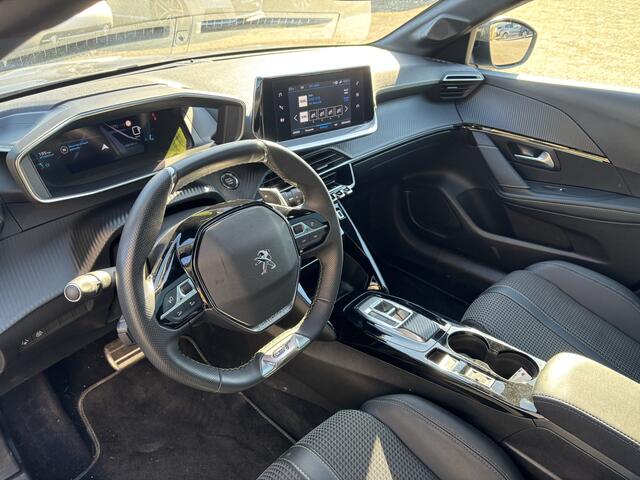 Peugeot 208 1.2 Turbo 130PK GT Automaat Panoramadak / Full LED / Carplay