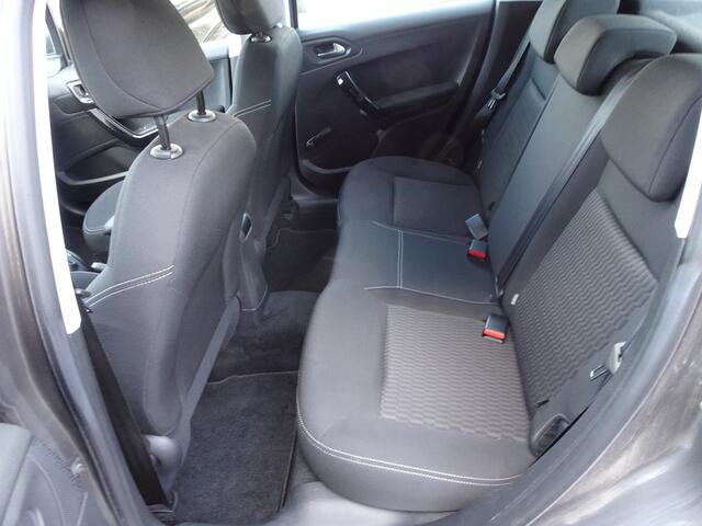 Peugeot 208 1.2 PureTech Blue Lion