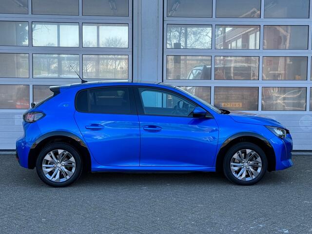 Peugeot 208 EV ALLURE 50 KWH GT Panodakje!!