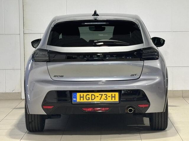 Peugeot 208 5-deurs GT 1.2 Turbo 100pk H6 | DRAADLOOS APPLE CARPLAY / ANDROID AUTO | 360° CAMERA | ADAPTIVE CRUISE | 17" LM-VELGEN | LEDER/STOF | DODEHOEKBEW. | CLIMA | DAB+ | ISOFIX