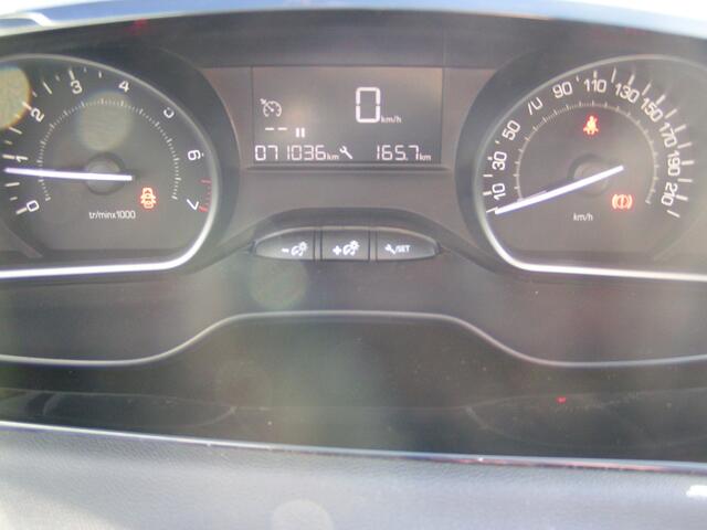 Peugeot 208 1.2 PureT. Blue Lion