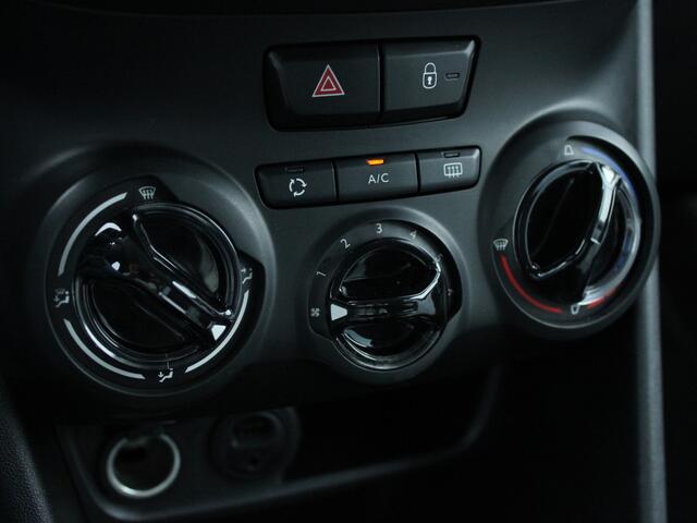 Peugeot 208 1.2 PureTech Blue Lion NL AUTO | CARPLAY | NAVI | AIRCO | PARELMOER |