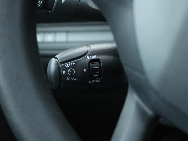 Peugeot 208 1.2 PureTech Blue Lion NL AUTO | CARPLAY | NAVI | AIRCO | PARELMOER |