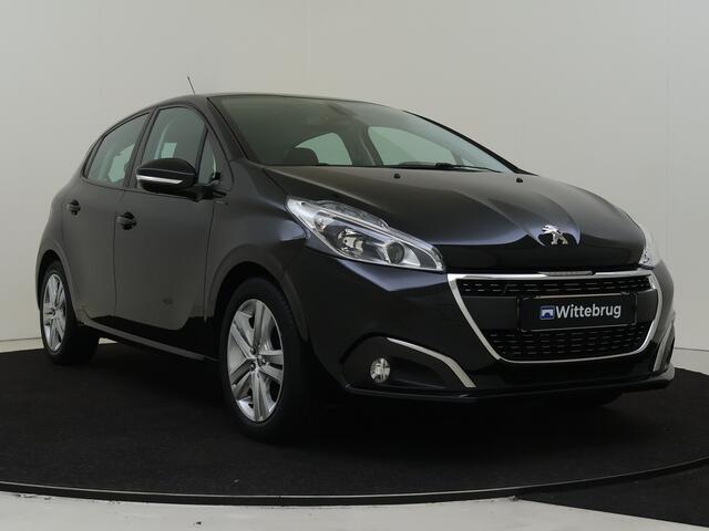 Peugeot 208 1.2 82PK Signature | Parkeerhulp | Navigatie | Cruise control |