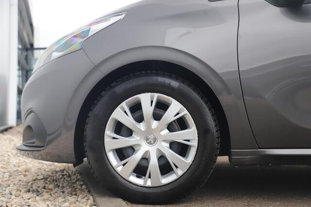 Peugeot 208 1.5 BlueHDi Blue Lease Active Navigatie Carplay Android Airco Cruise Parkeersensor Bluetooth Elektrische Ramen