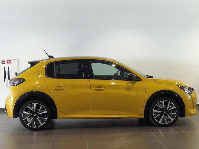 Peugeot 208 5-deurs GT 1.2 Turbo 100pk H6 | CAMERA | BLACK DIAMOND DAK | NAVI | PARKEERHULP |
