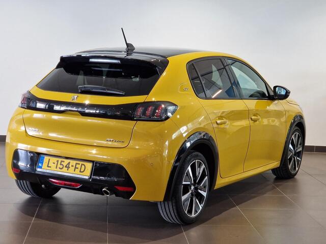 Peugeot 208 5-deurs GT 1.2 Turbo 100pk H6 | CAMERA | BLACK DIAMOND DAK | NAVI | PARKEERHULP |