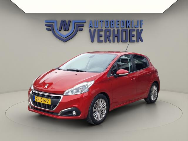 Peugeot 208 1.2 PureTech Signature NL Auto - Carplay - Navi - PDC