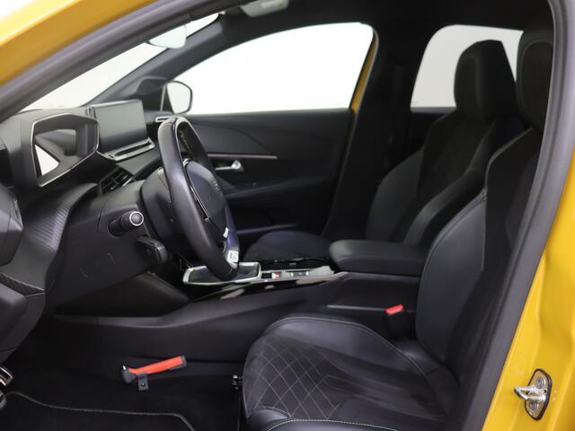 Peugeot 208 1.2 PureTech GT Pack | Parkeercamera | Navigatie | Climate Control