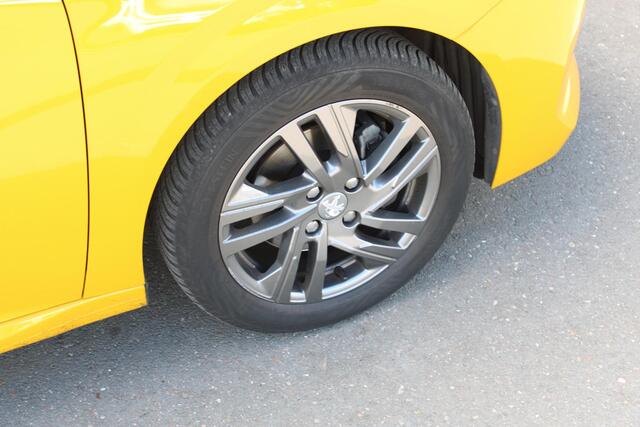 Peugeot 208 1.2 PureTech Active Pack Automaat / Navigatie