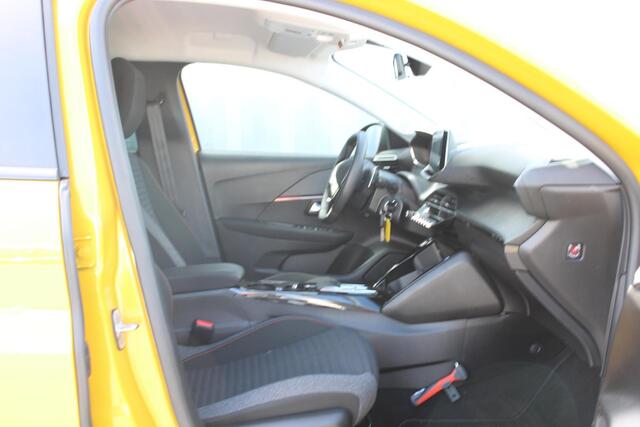 Peugeot 208 1.2 PureTech Active Pack Automaat / Navigatie