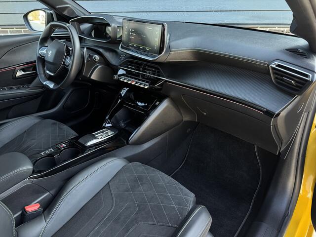 Peugeot 208 1.2 PureTech GT Pack Trekhaak, Camera, Alcantara
