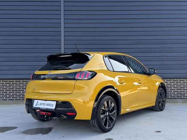 Peugeot 208 1.2 PureTech GT Pack Trekhaak, Camera, Alcantara
