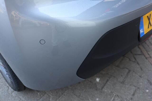 Peugeot 208 1.2 PureTech Style Cruise/Navi/Camera/Apple/AndroidAuto