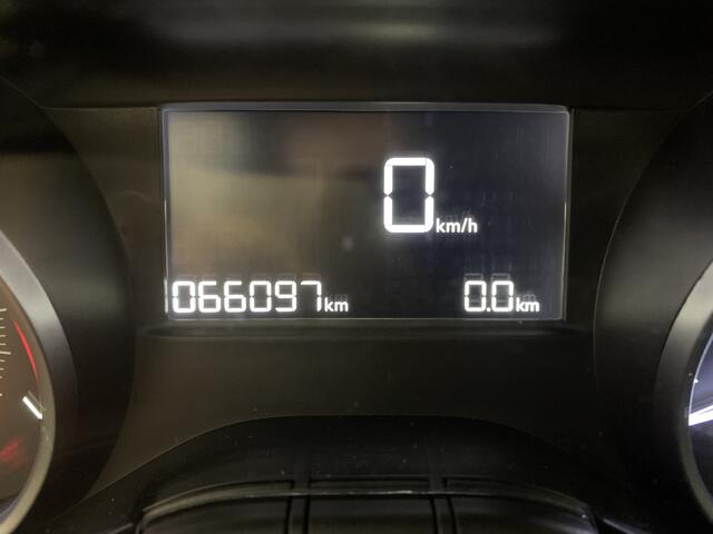 Peugeot 208 1.2 PureTech Blue Lion NAVIGATIE-AIRCO-PARKEERSENSOREN
