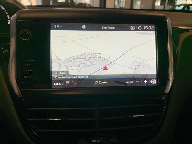 Peugeot 208 1.2 PureTech Blue Lion NAVIGATIE-AIRCO-PARKEERSENSOREN