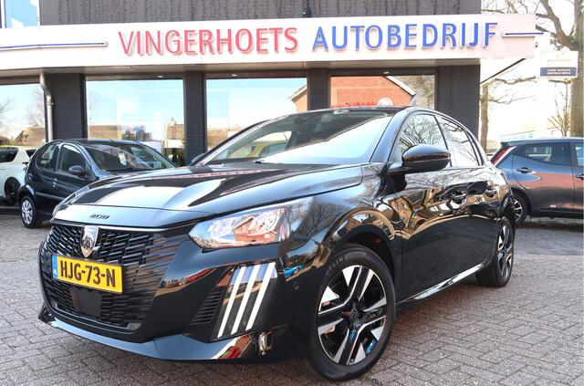 Peugeot 208 100 Pk Benzine * Luxe Allure * Navigatie * Groot Touch Screen Scherm Multi Media * 1/2 Leder Interieur * Camera Voor en Achter * Climate & Adaptive Cruise Control * Keyless Entry & Start Button * Dodehoekbewaking * Vingerhoets; Vierde Generatie Eerstekla