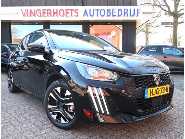 Peugeot 208 100 Pk Benzine * Luxe Allure * Navigatie * Groot Touch Screen Scherm Multi Media * 1/2 Leder Interieur * Camera Voor en Achter * Climate & Adaptive Cruise Control * Keyless Entry & Start Button * Dodehoekbewaking * Vingerhoets; Vierde Generatie Eerstekla