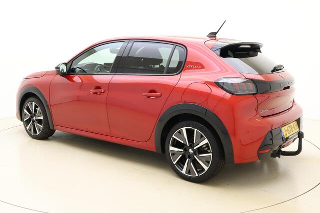 Peugeot 208 1.2 PureTech GT-Line | Trekhaak | Parkeercamera/-sensoren | Apple Carplay/Android Auto | Climate Control | Draadloze telefoonlader | Navigatie | DAB |