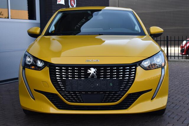 Peugeot 208 1.2 PureTech 100PK Allure Pack | Groot Navi | I-cockpit | Incl. garantie