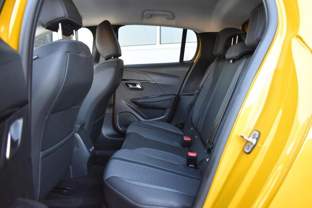 Peugeot 208 1.2 PureTech 100PK Allure Pack | Groot Navi | I-cockpit | Incl. garantie