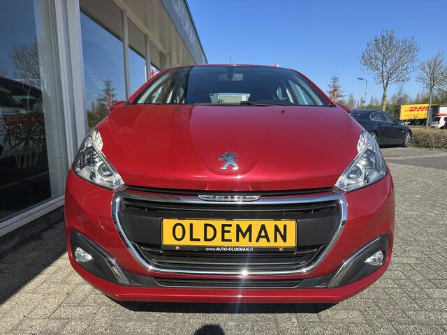 Peugeot 208 1.2 PureTech Signature PDC,CARPLAY,CRUISE,AIRCO