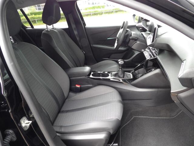 Peugeot 208 1.2 PureTech 100 Allure Pack Airco Navi Camera Carplay 35819km
