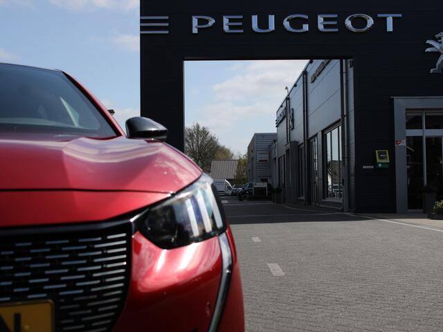 Peugeot 208 1.2 PureTech 100PK GT Navigatie, Parkeerhulp voor & achter, Zwart dak, Camera Achter