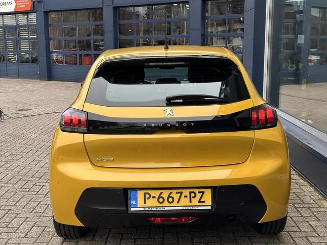 Peugeot 208 1.2 Active Pack | 1e Eigenaarsauto | Navigatie via Telefoon | Airco | Cruise Control | LED Verlichting | DAB+ Radio | Spoiler | 16" Lichtmetalen Velgen | Apple Carplay | Elek. Pakket |