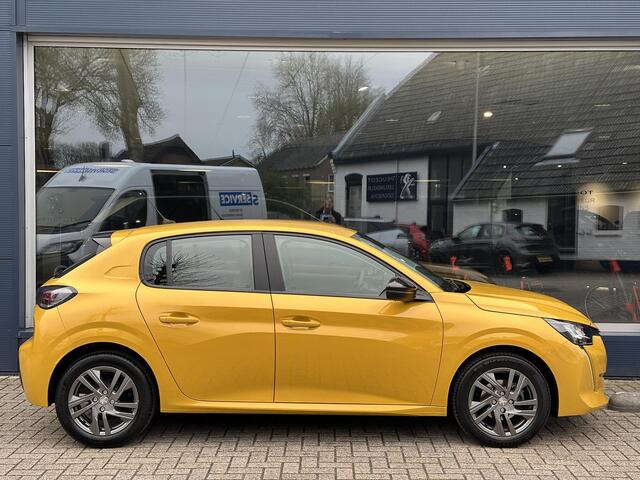 Peugeot 208 1.2 Active Pack | 1e Eigenaarsauto | Navigatie via Telefoon | Airco | Cruise Control | LED Verlichting | DAB+ Radio | Spoiler | 16" Lichtmetalen Velgen | Apple Carplay | Elek. Pakket |