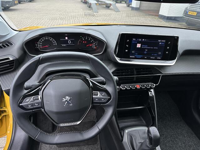 Peugeot 208 1.2 Active Pack | 1e Eigenaarsauto | Navigatie via Telefoon | Airco | Cruise Control | LED Verlichting | DAB+ Radio | Spoiler | 16" Lichtmetalen Velgen | Apple Carplay | Elek. Pakket |