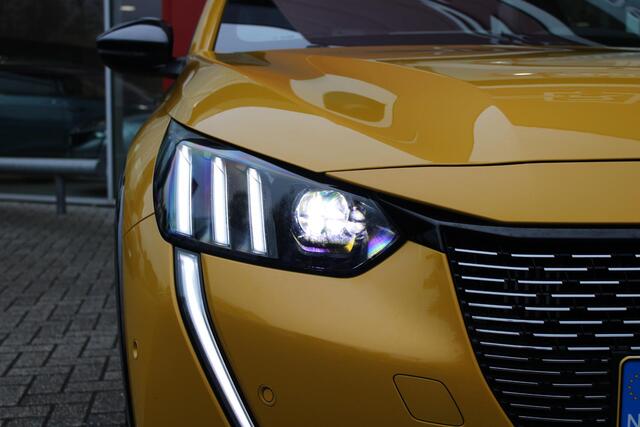 Peugeot 208 1.2 100PK GT | NAVIGATIE | APPLE CARPLAY/ANDROID AUTO | DODEHOEK DETECTIE | FULL LED KOPLAMPEN | CLIMATE CONTROL | 3-D INSTRUMENTENPANEEL | 17" LICHTMETALEN VELGEN | CRUISE CONTROL | ACHTERUITRIJ CAMERA | PARKEERSENSOREN VOOR + ACHTER |