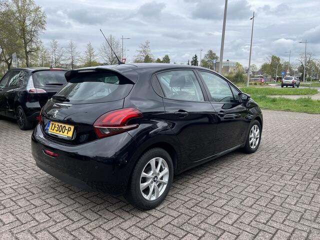 Peugeot 208 1.2 PureTech Blue Lion Navi Cruse