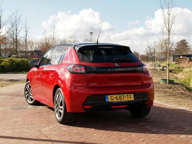 Peugeot 208 1.2 PureTech Blue Lease Allure | Apple Carplay | 100 PK | Two-Tone | Achteruitrijcamera | Navigatie |
