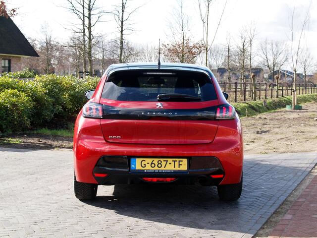 Peugeot 208 1.2 PureTech Blue Lease Allure | Apple Carplay | 100 PK | Two-Tone | Achteruitrijcamera | Navigatie |