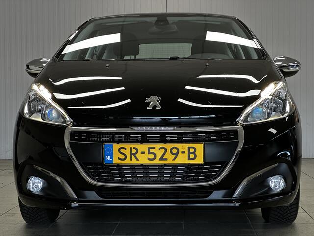 Peugeot 208 1.6 BlueHDi Executive/ Dealer Onderhouden!/ Camera/ Apple + Android/ Navi/ Clima/ Cruise/ Elek. pakket/ Isofix/ Bluetooth/ Armsteun/ Multi. LEDER. Stuur/ Mistl./ PDC/ Chroom/ LED Dagrijverl.