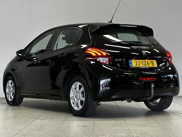 Peugeot 208 1.2 PureTech Blue Lion/ 15'' LMV/ Trekhaak/ Navi/ DAB+/ Apple + Android/ Airco/ Cruise/ Elek. pakket/ Isofix/ Bluetooth/ Armsteun/ Multi. Stuur/ Mistl./ PDC/ LED Dagrijverl.