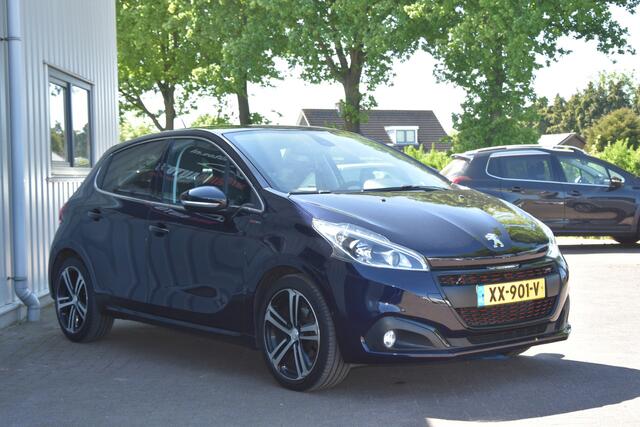 Peugeot 208 1.2 111PK GT-Line. Cruise, Clima, Camera, Trekhaak!!