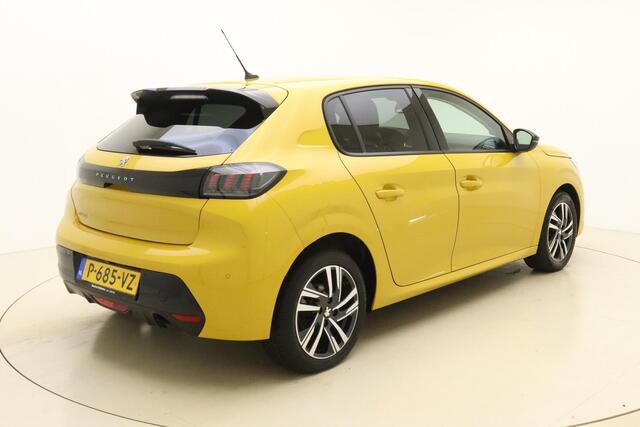 Peugeot 208 1.2T Automaat Allure | Navigatie | Climate Control | Parkeersensoren | Lichtmetalen velgen | Privacy Glass | Achteruitrijcamera