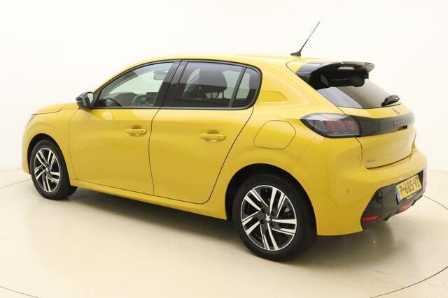 Peugeot 208 1.2T Automaat Allure | Navigatie | Climate Control | Parkeersensoren | Lichtmetalen velgen | Privacy Glass | Achteruitrijcamera