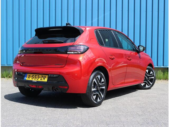 Peugeot 208 Hybrid 100PK e-DCS6 Allure | AUTOMAAT | Navigatie | Parkeersensoren | LED | Lederen Stuurwiel | Climate Control | Cruise Control | 16" LMV | Apple Carplay/Android Auto | Privacy Glass |