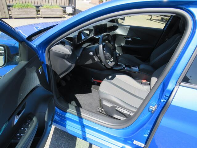 Peugeot 208 1.2 PureTech 100Pk Allure * Trekhaak * Camera * Clima * CarPlay Android * Navigatie * Digi Cockpit