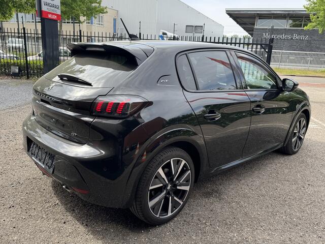 Peugeot 208 1.2 PureTech GT-Line // MASSAGE STOEL // NAVI // CAMERA // ADAPTIVE CRUISE // APPLE CARPLAY / ANDROID AUTO