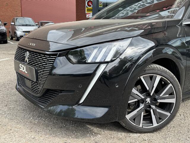Peugeot 208 1.2 PureTech GT-Line // MASSAGE STOEL // NAVI // CAMERA // ADAPTIVE CRUISE // APPLE CARPLAY / ANDROID AUTO