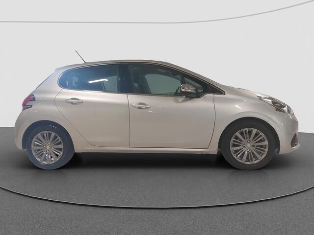 Peugeot 208 1.2 PureTech Allure Automaat