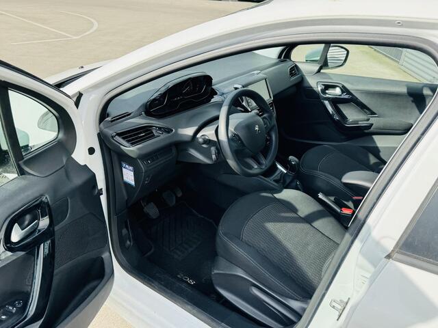 Peugeot 208 1.2 PureTech Blue Lion Navi | Cruise | Airco