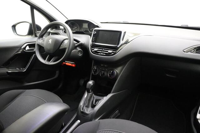 Peugeot 208 1.2 PureTech Blue Lion 82pk | Airco | Navigatie | Trekhaak | Cruise Control | Parkeersensoren Achter | Armsteun